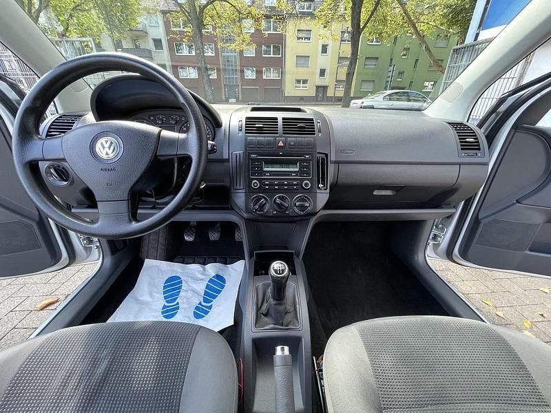 Gebraucht VW Polo Comfortline 80 PS (58 kW) 2009 Silber Kleinwagen