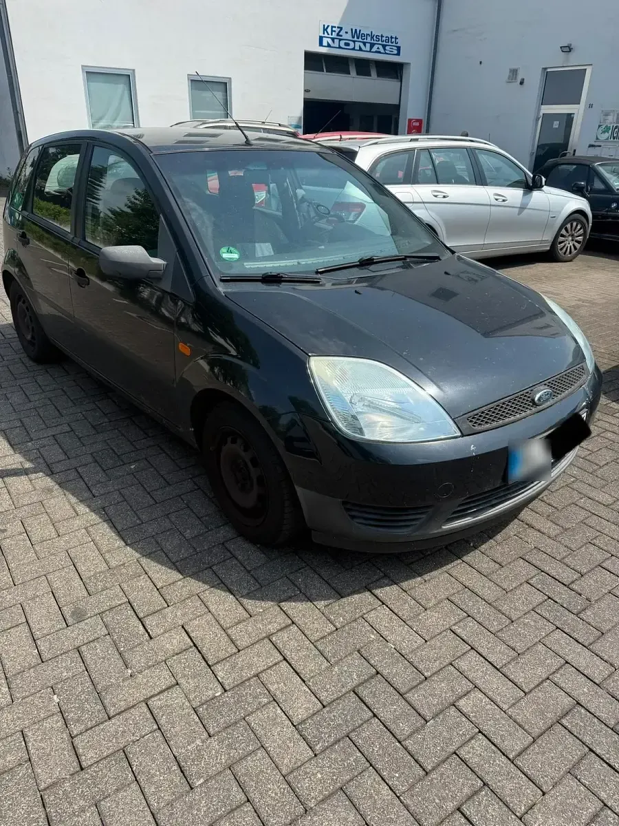 Gebraucht Ford Fiesta 60 PS (44 kW) 2003 Schwarz Kleinwagen