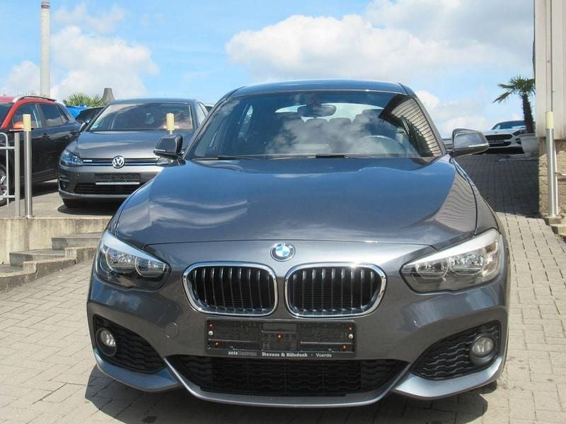 Grau Gebraucht 2017 BMW 116 M Sport Kleinwagen | 12.970 € (Guter Preis) - Bild 1/4