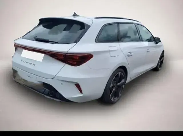 Gebraucht Cupra Leon 150 PS (110 kW) 2025 Manufacturer
