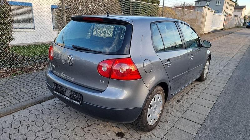 Gebraucht VW Golf V Trendline 102 PS (75 kW) 2007 Grau Limousine
