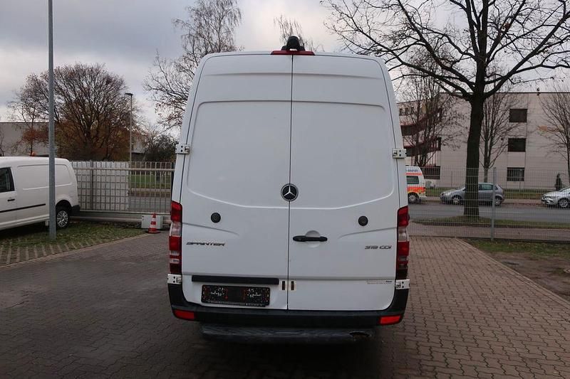 Gebraucht Mercedes Sprinter 190 PS (139 kW) 2018 Weiß Van