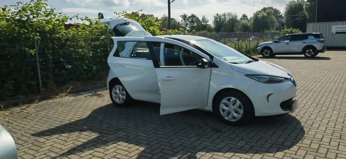 Gebraucht Renault Zoe 67 kW (92 PS) 2019 Weiß Kleinwagen