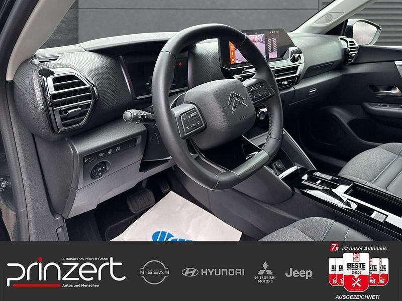Gebraucht Citroën C4 PureTech 131 PS (96 kW) 2023 Lackierung schwarz perla nera/typ aussenverkleidung metalliclackierung Limousine