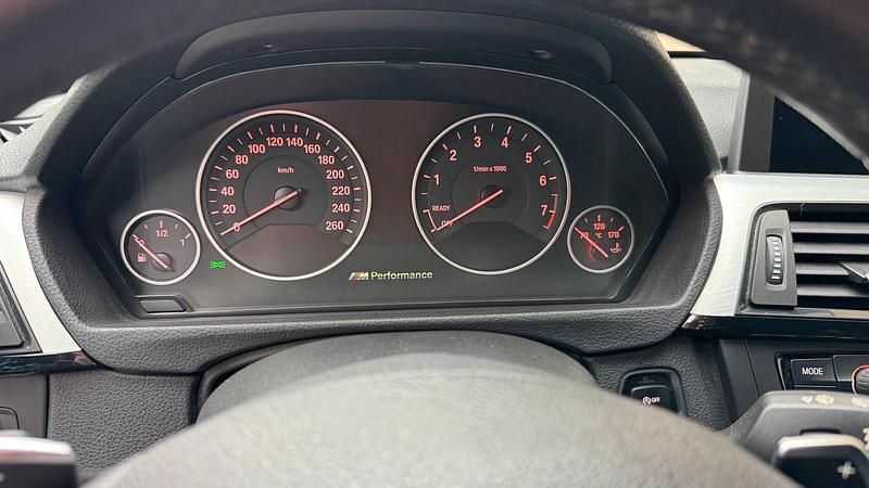 Gebraucht BMW 328 Sport Line 245 PS (180 kW) 2013 Grau Kombi