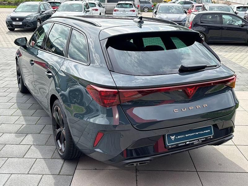 Gebraucht Cupra Leon 150 PS (110 kW) 2025 Blau Limousine