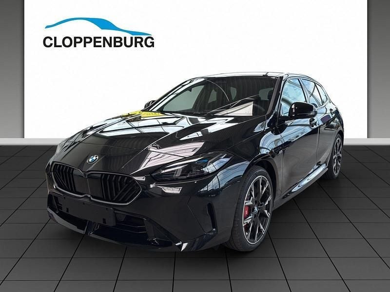 Black sapphire Neu 2025 BMW 123 M Sport Kleinwagen | 47.130 € (Guter Preis) - Bild 1/4