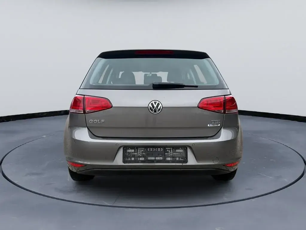 Second-hand VW Golf VII Trendline 86 CP (63 kW) 2015 Gri Berlinǎ