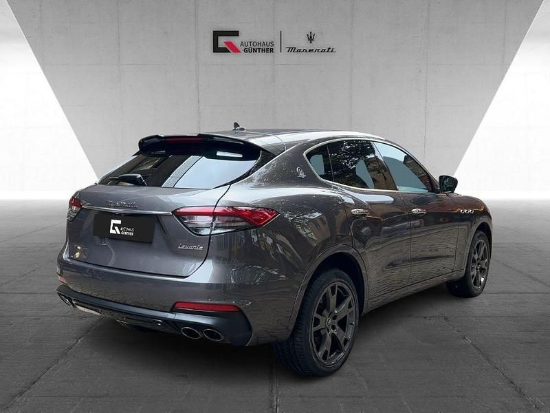 Gebraucht Maserati Levante 275 PS (202 kW) 2021 Grau SUV