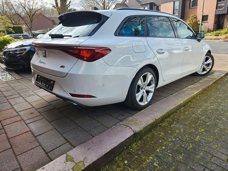 Gebraucht Seat Leon FR 150 PS (110 kW) 2021 Weiß Limousine