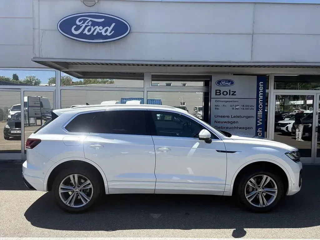 Gebraucht VW Touareg Elegance 231 PS (169 kW) 2022 Weiß SUV