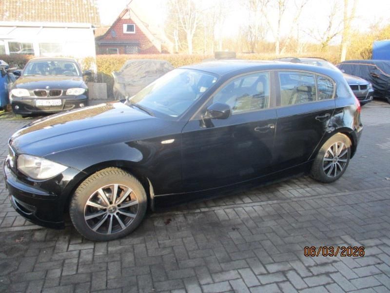 Gebraucht BMW 118 Advantage 143 PS (105 kW) 2010 Schwarz Kleinwagen