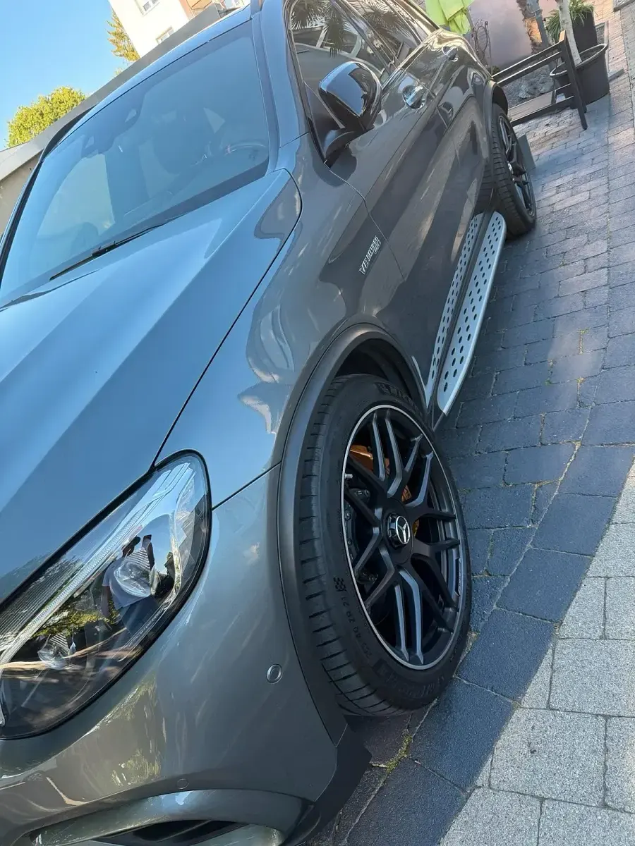 Gebraucht Mercedes GLC63 AMG 514 PS (378 kW) 2018 Andere farben SUV