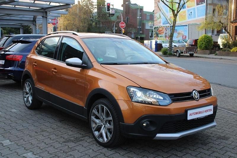 Gebraucht VW Polo Cross 110 PS (80 kW) 2016 Orange Kleinwagen