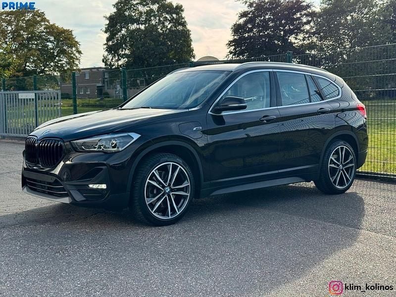 Braun Gebraucht 2022 BMW X1 Advantage SUV | 24.900 € (Fairer Preis) - Bild 1/4