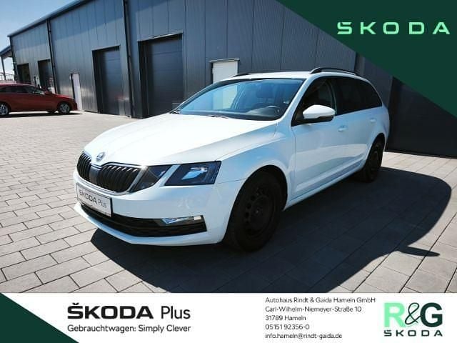 Weiss Gebraucht 2018 Skoda Octavia Ambition Kombi | 14.790 € (Etwas zu teuer) - Bild 1/4