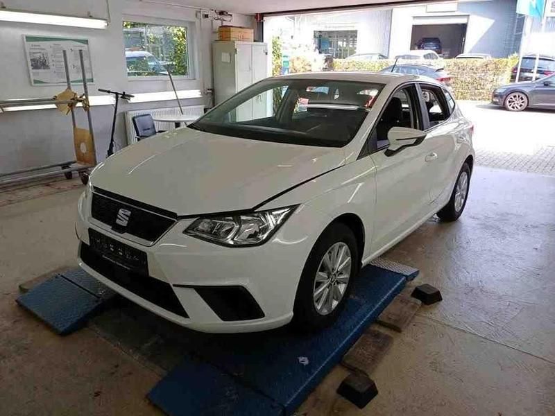 Candy weiss Gebraucht 2021 Seat Ibiza Style Van / Kleinbus | 12.950 € (Guter Preis) - Bild 1/4