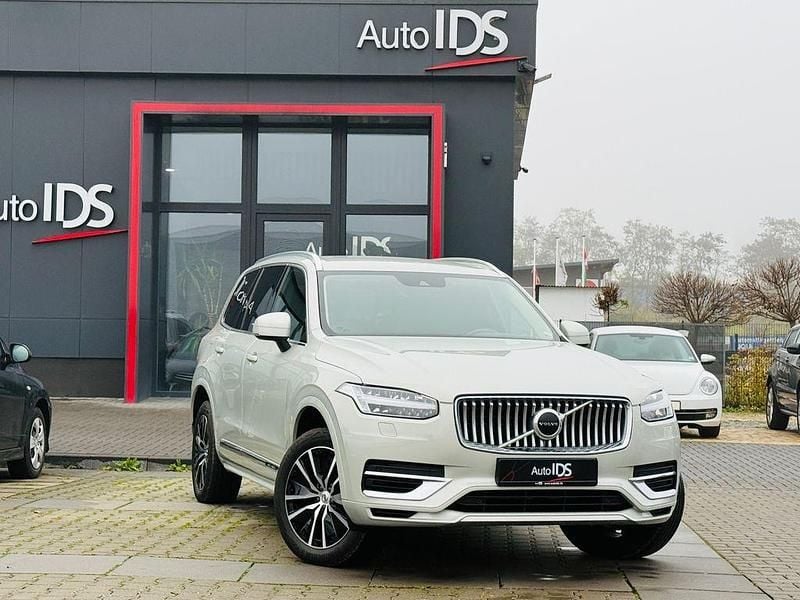 Grau Gebraucht 2021 Volvo XC90 Inscription SUV | 42.399 € (Superpreis) - Bild 1/4
