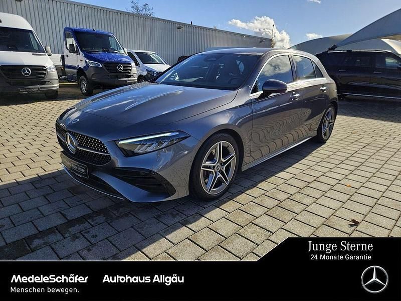 Grau Gebraucht 2024 Mercedes A220 AMG Limousine | 33.750 € (Guter Preis) - Bild 1/4