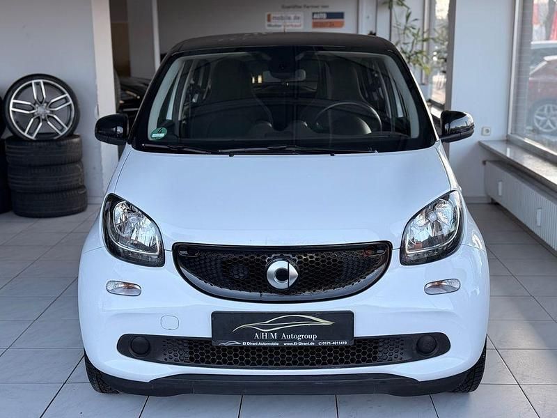 Gebraucht Smart ForFour Passion 71 PS (52 kW) 2016 Weiß Kleinwagen