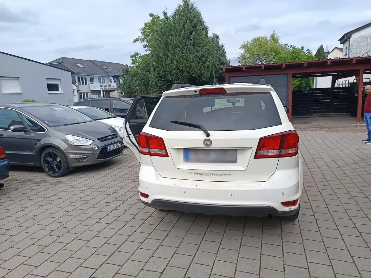 Gebraucht Fiat Freemont 170 PS (125 kW) 2013 Weiß SUV