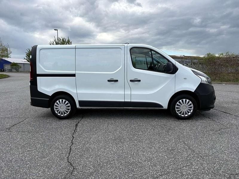 Gebraucht Nissan NV300 Comfort 145 PS (106 kW) 2020 Glacier white (s) Van