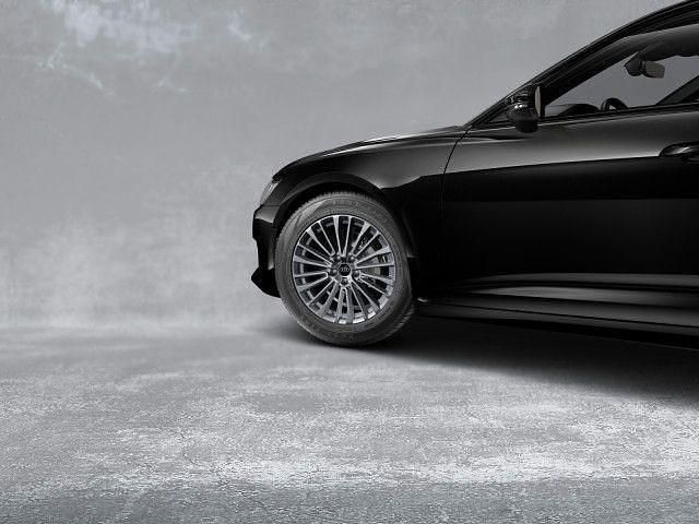 Second-hand Audi A6 Advanced 204 CP (150 kW) 2024 Negru Break