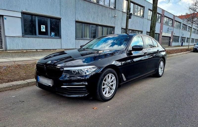 Gebraucht BMW 520 185 PS (136 kW) 2018 Schwarz Limousine