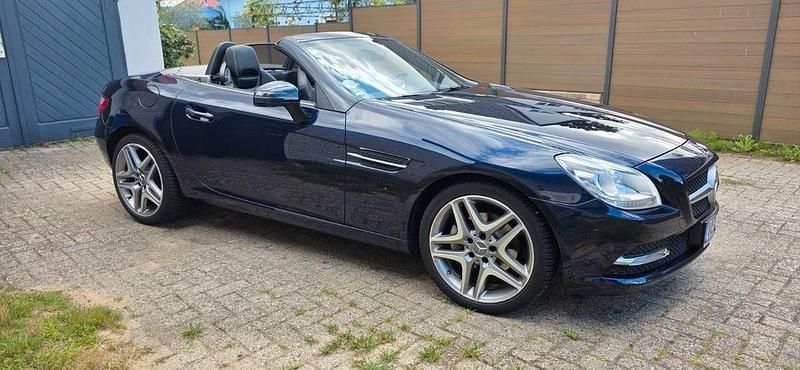 Blau Gebraucht 2014 Mercedes SLK200 Cabrio | 15.990 € (Guter Preis) - Bild 1/4