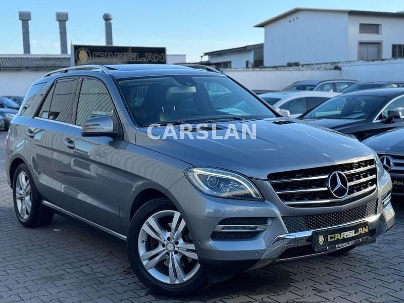 Silber Gebraucht 2012 Mercedes ML350 SUV | 21.498 € (Fairer Preis) - Bild 1/4
