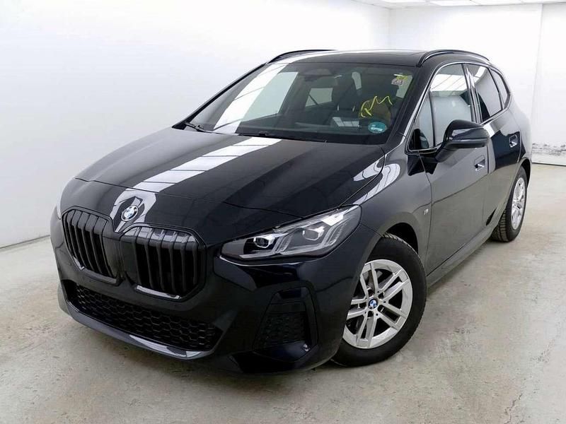 Gebraucht BMW 220 M Sport 170 PS (125 kW) 2024 Black saphir Van / Kleinbus