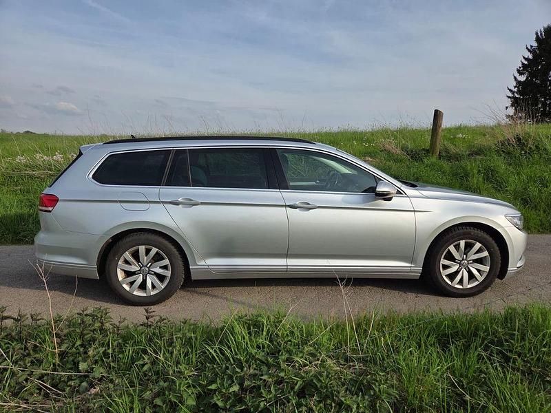 Gebraucht VW Passat Comfortline 150 PS (110 kW) 2016 Silber Kombi