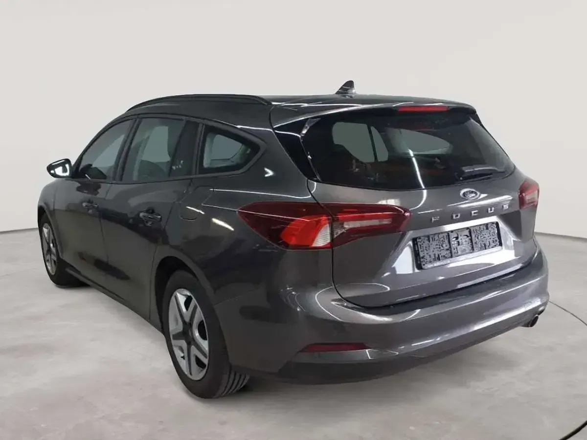 Gebraucht Ford Focus Cool & Connect 120 PS (88 kW) 2022 Magnetic metallic Kombi