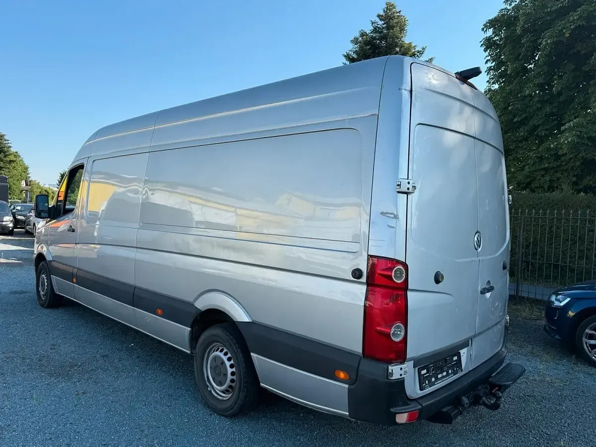 Gebraucht VW Crafter 136 PS (100 kW) 2013 Grau Van