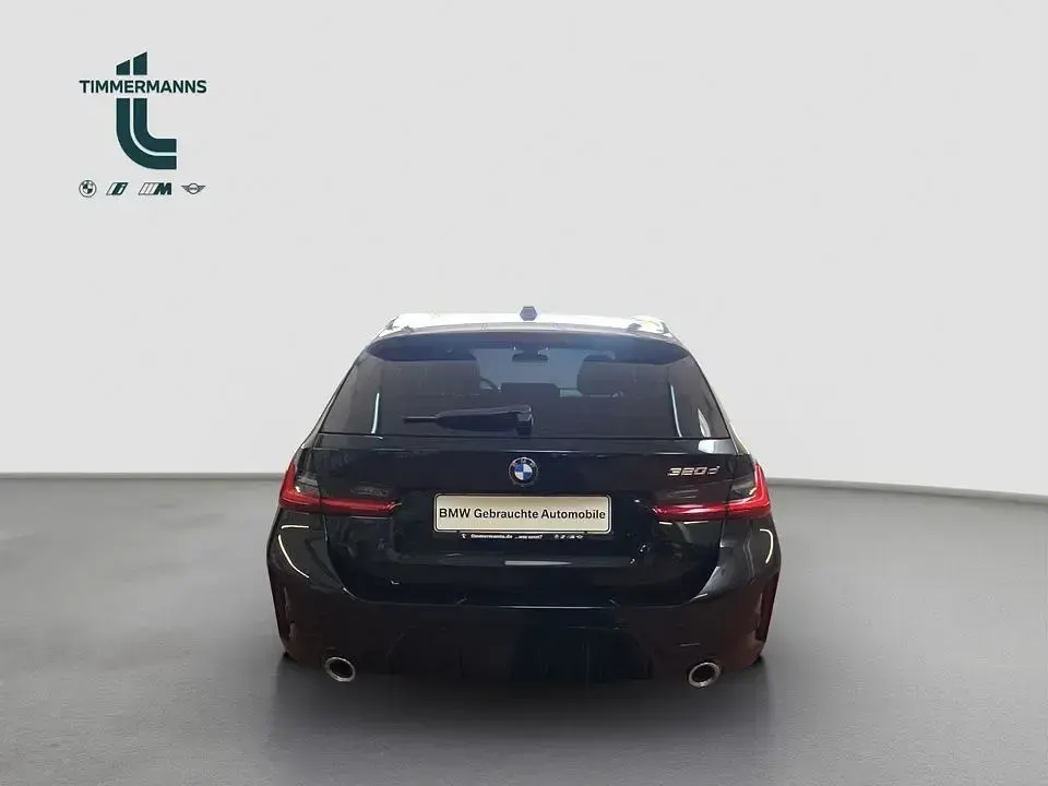 Gebraucht BMW 320 M Sport 190 PS (139 kW) 2025 Schwarz Kombi