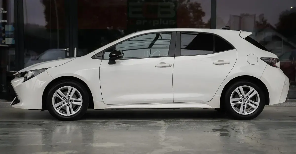 Gebraucht Toyota Corolla Comfort 116 PS (85 kW) 2020 Weiß Kombi