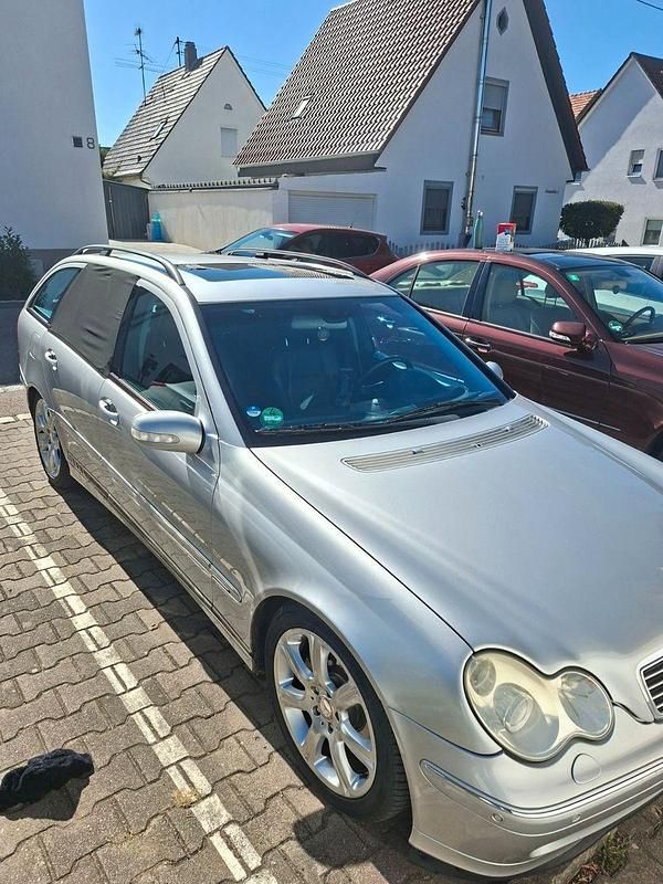 Silber Gebraucht 2002 Mercedes C320 Avantgarde Kombi | 2.990 € (Fairer Preis) - Bild 1/4