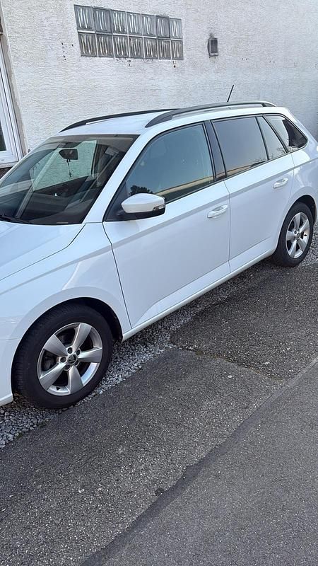 Gebraucht Skoda Fabia 110 PS (80 kW) 2016 Weiß Kombi