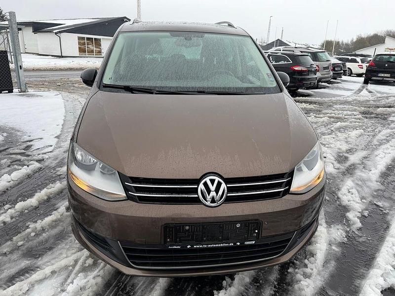 Braun Gebraucht 2012 VW Sharan Style Van / Kleinbus | 6.000 € (Guter Preis) - Bild 1/4