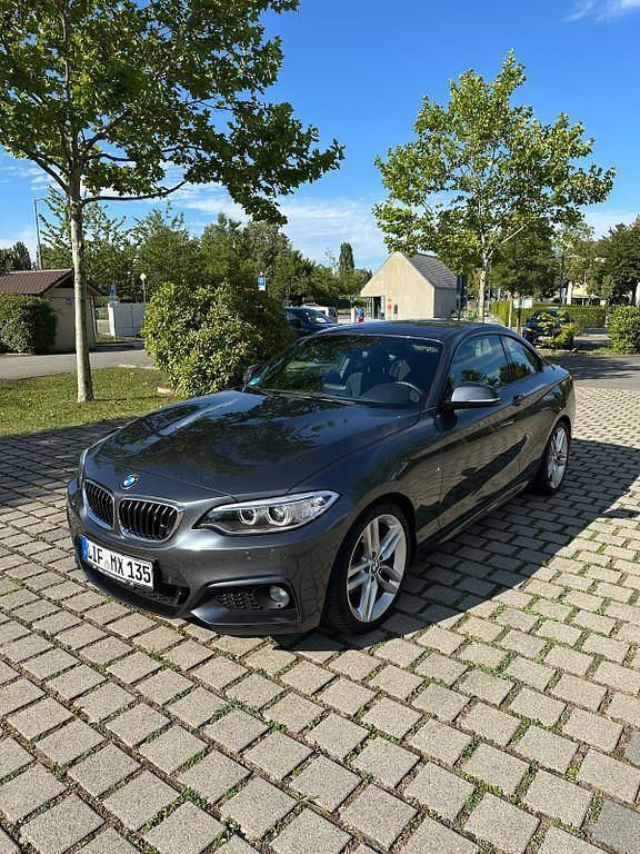 Grau Gebraucht 2016 BMW 220 M Sport Coupé | 19.700 € (Guter Preis) - Bild 1/4
