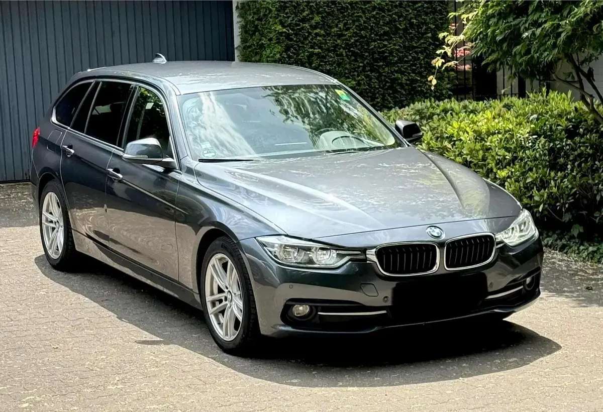 Gebraucht BMW 320 M Sport 184 PS (135 kW) 2016 Grau Kombi