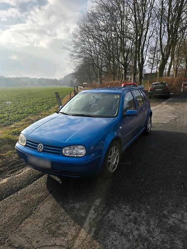 Blau Gebraucht 1999 VW Golf IV Kleinwagen | 1.250 € (Superpreis) - Bild 1/4