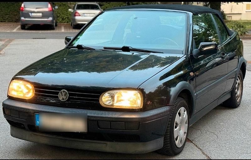 Schwarz Gebraucht 1997 VW Golf Cabriolet Cabrio | 1.900 € (Guter Preis) - Bild 1/4