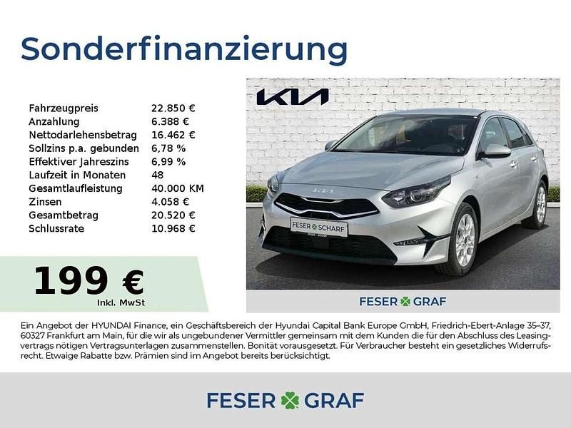 Neu Kia Ceed Comfort 140 PS (102 kW) 2025 Silber Kleinwagen