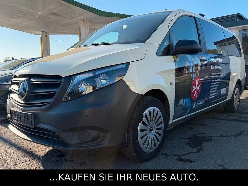 Gebraucht Mercedes Vito 163 PS (119 kW) 2022 Blau Van