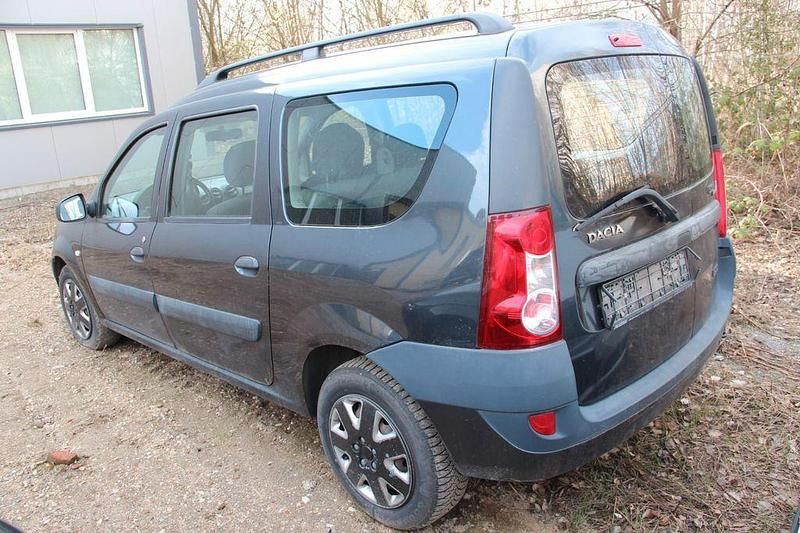 Gebraucht Dacia Logan Lauréate 68 PS (50 kW) 2007 Grau Kombi