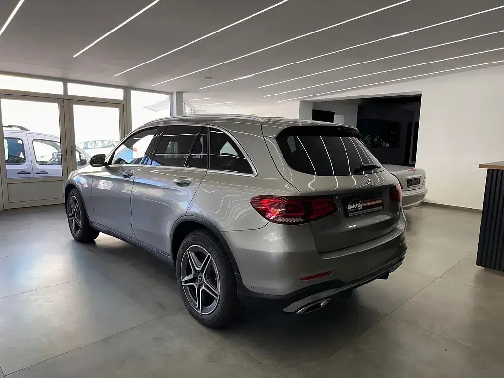 Gebraucht Mercedes GLC220 AMG 194 PS (142 kW) 2020 Mojavesilber SUV