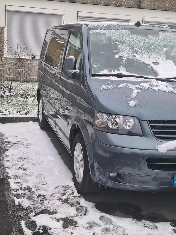 Gebraucht VW Multivan 177 PS (130 kW) 2007 Grün Van