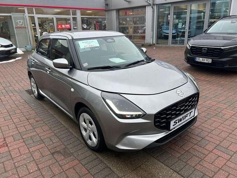 Gebraucht Suzuki Swift 83 PS (61 kW) 2024 Andere Limousine