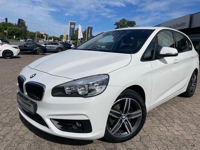 Weiß Gebraucht 2015 BMW 218 Performance Kombi | 13.990 € (Fairer Preis) - Bild 1/4